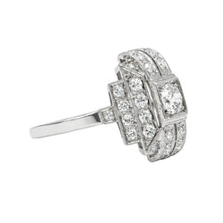 Bague Entourage en platine et diamants - Castafiore