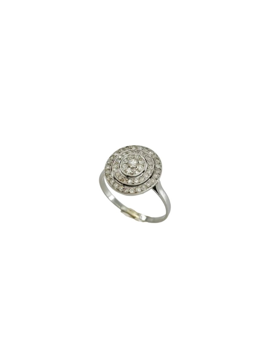 Bague Entourage en platine et diamants - Castafiore