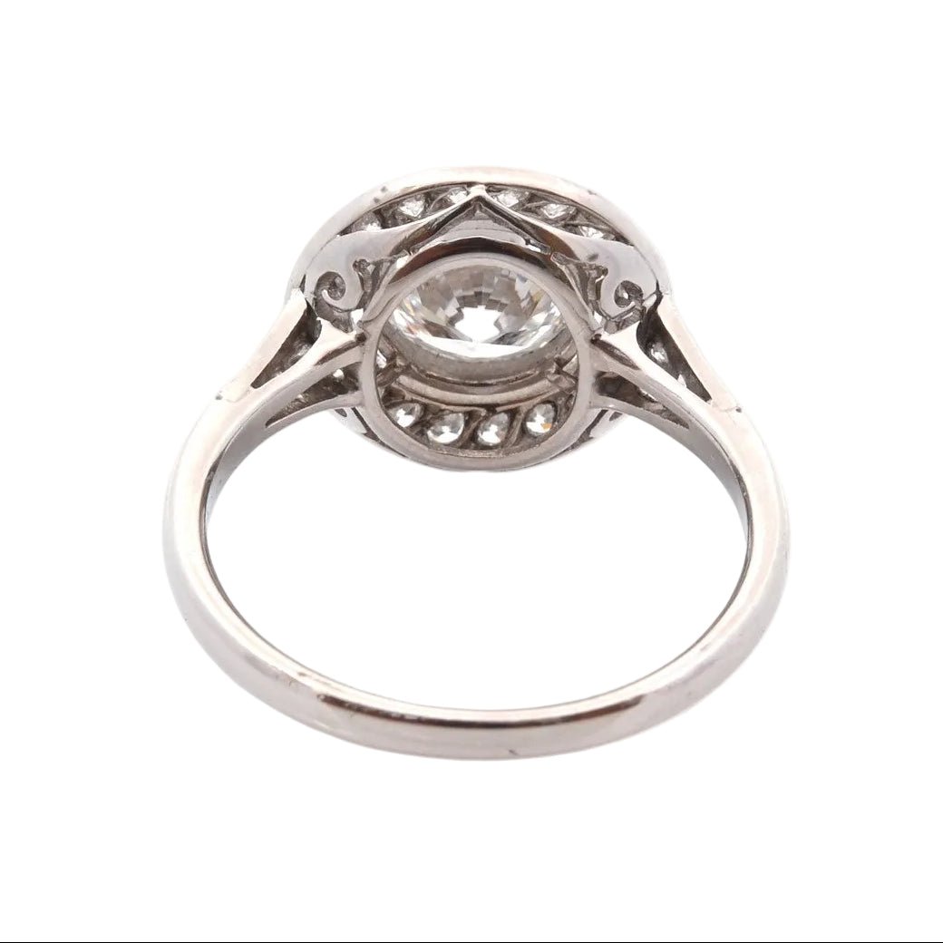 Bague Entourage en platine et diamants - Castafiore