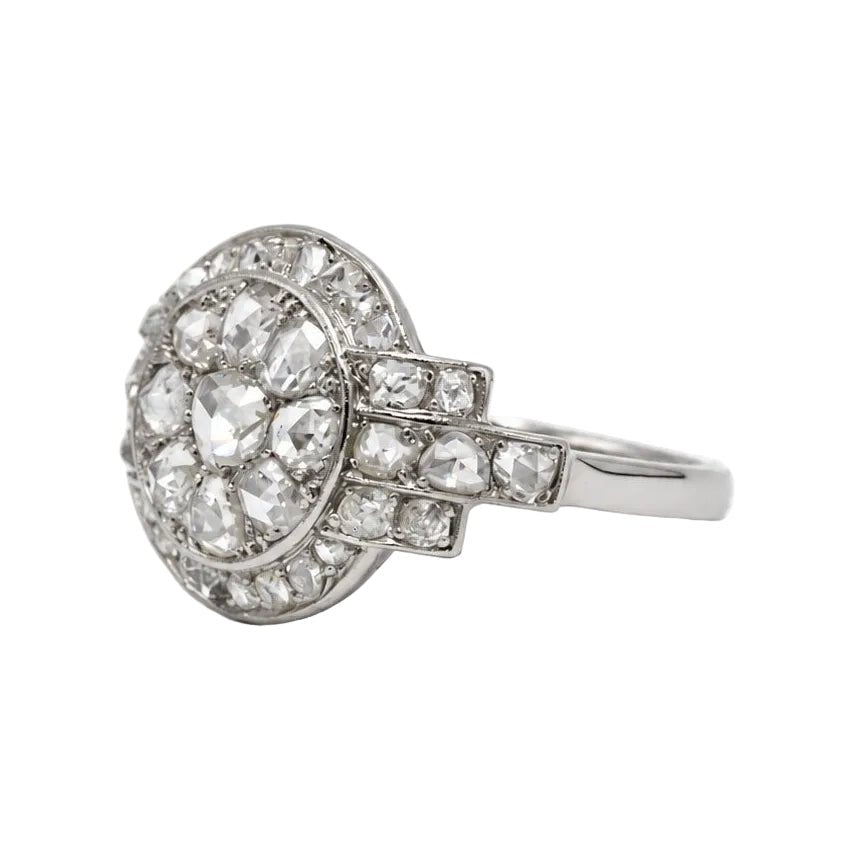 Bague Entourage en platine et diamants - Castafiore