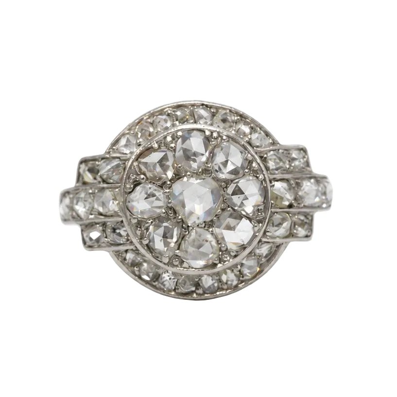 Bague Entourage en platine et diamants - Castafiore