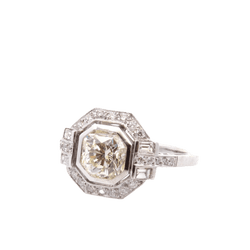 Bague Entourage en platine et diamants - Castafiore