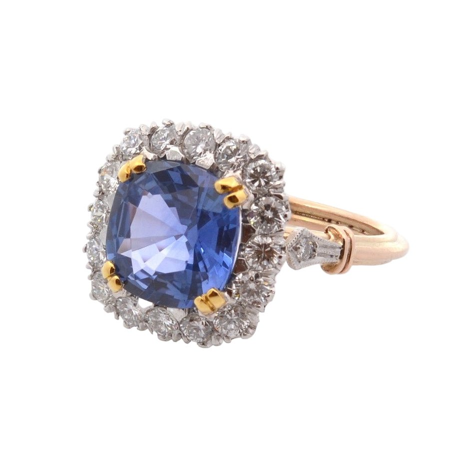 Bague Entourage en platine, or, saphir, et diamants - Castafiore