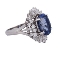 Bague Entourage en platine, saphir et diamants - Castafiore