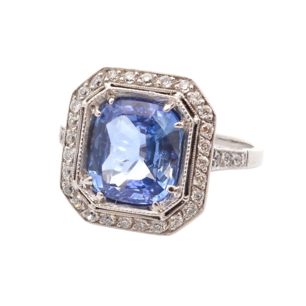 Bague Entourage en platine, saphir et diamants - Castafiore
