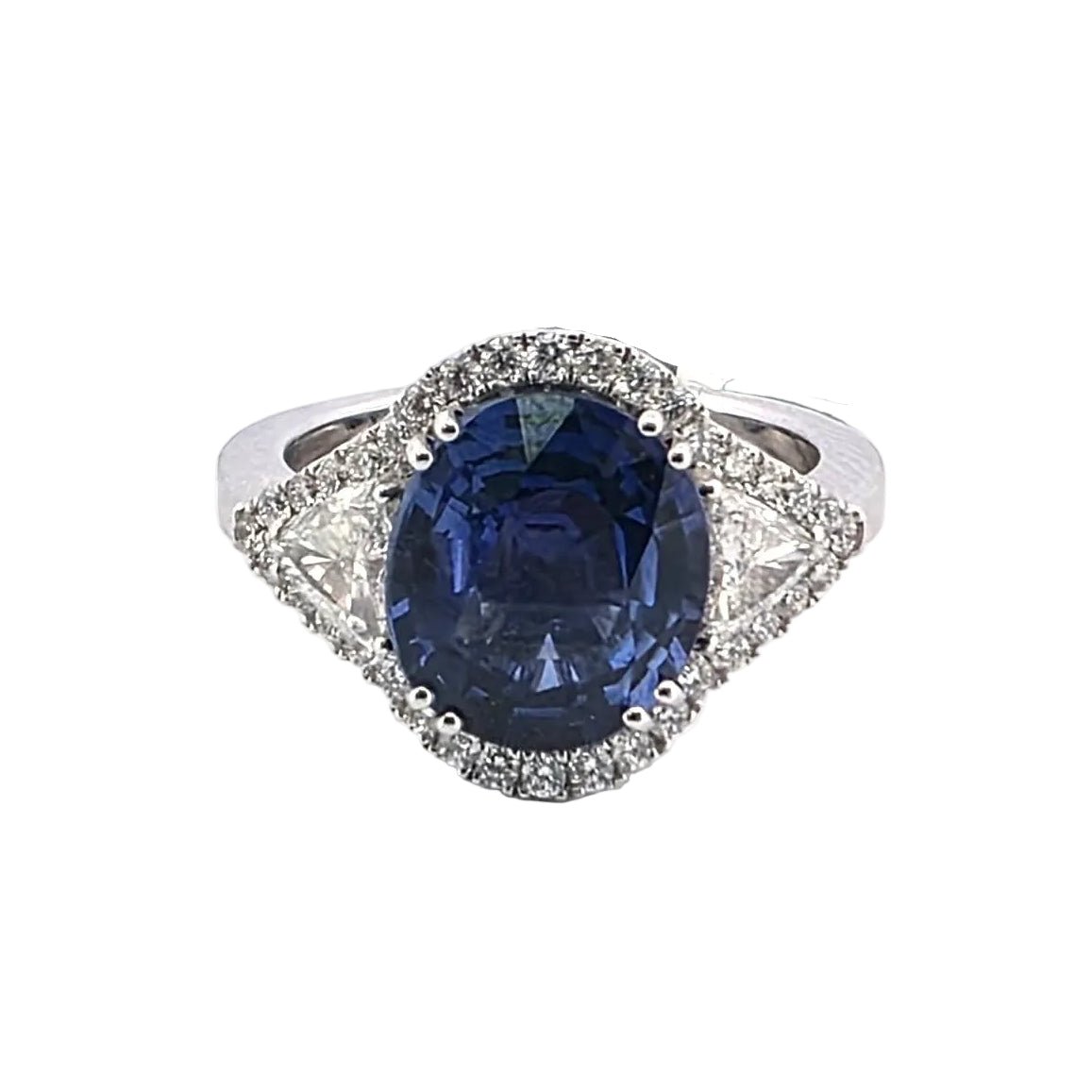 Bague Entourage en platine, saphir et diamants - Castafiore