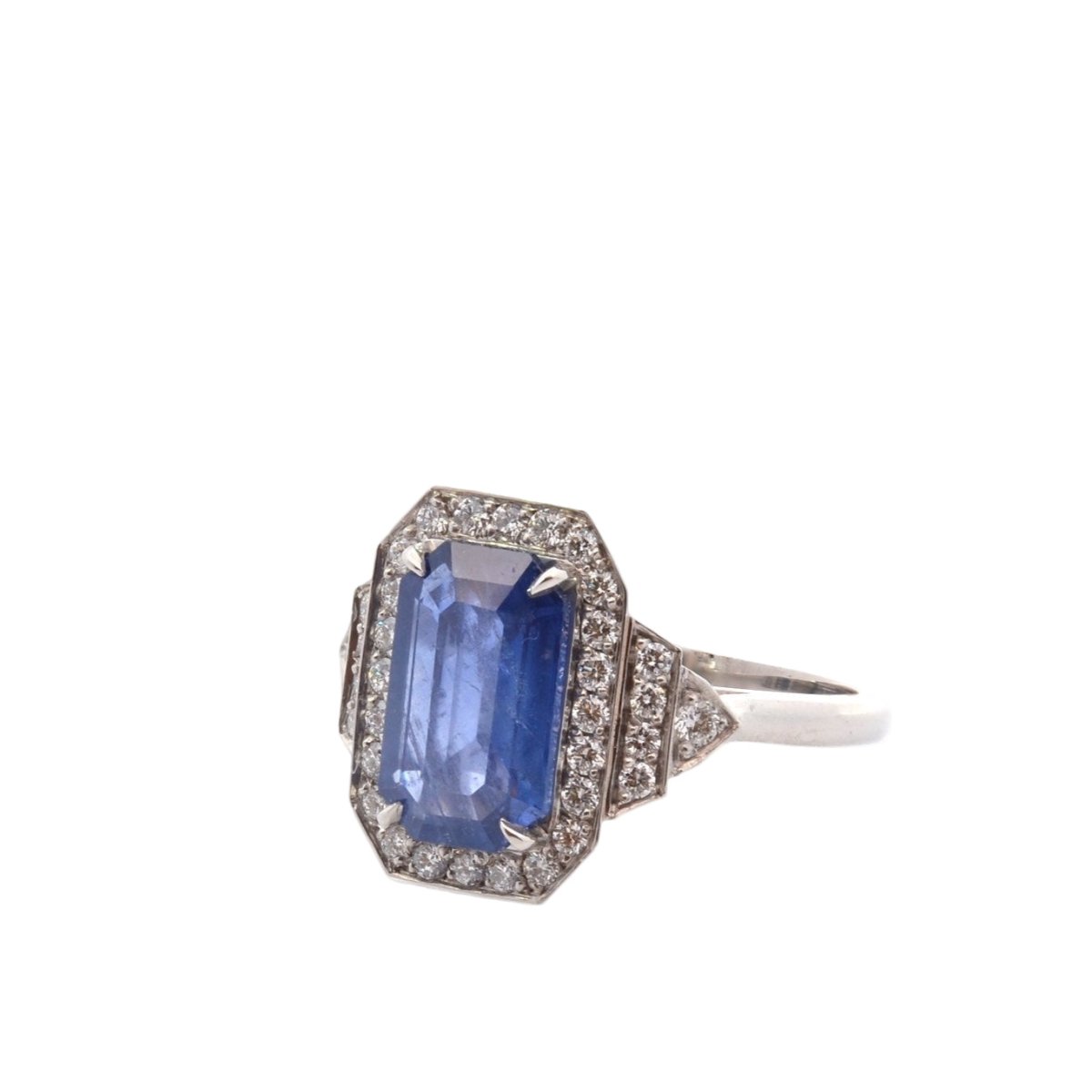 Bague Entourage en platine, saphir et diamants - Castafiore