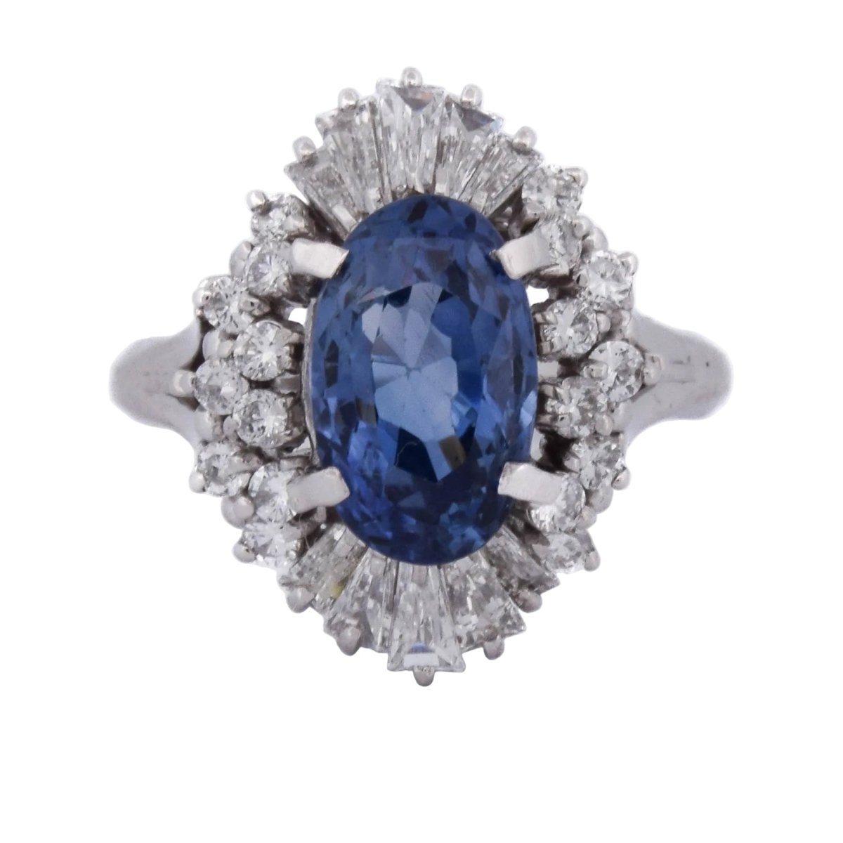 Bague Entourage en platine, saphir et diamants - Castafiore