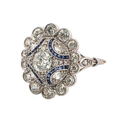 Bague Entourage en platine, saphirs et diamants - Castafiore