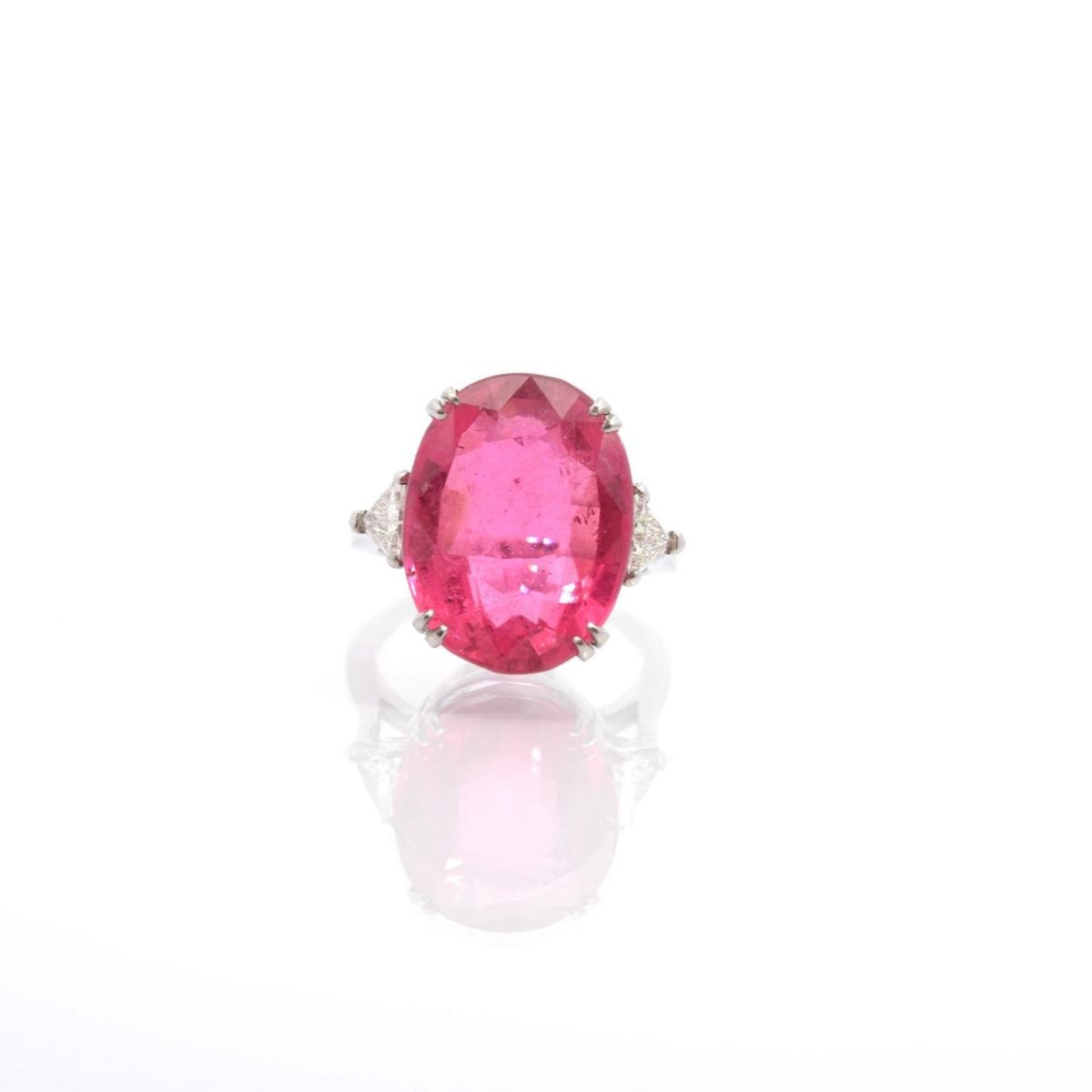 Bague Entourage en platine, tourmaline et diamants - Castafiore