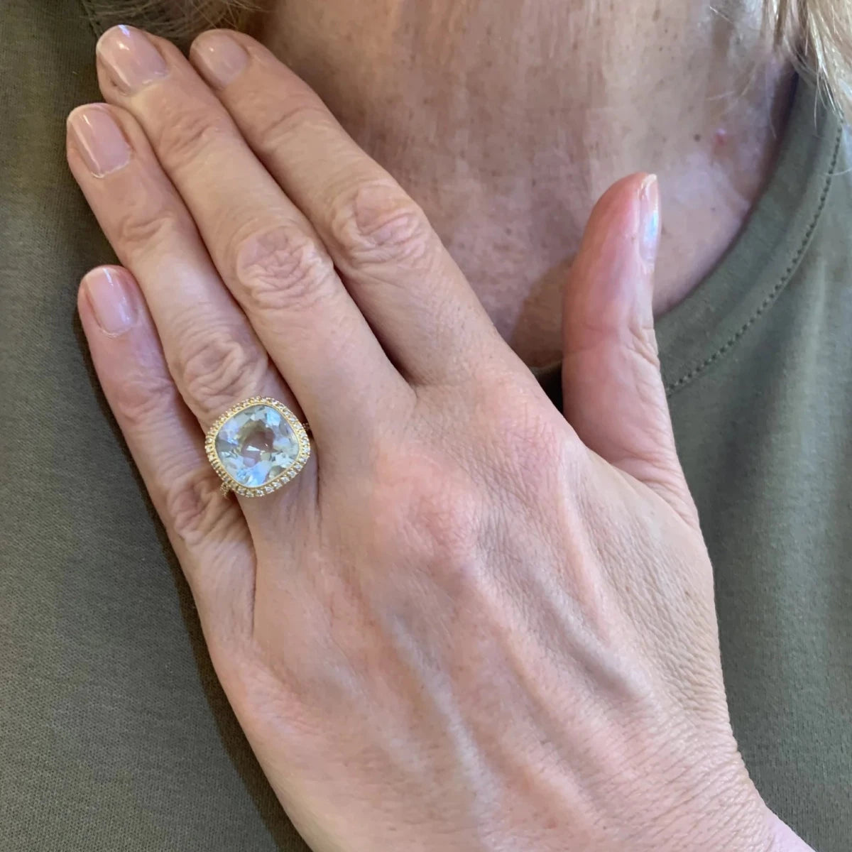 Bague Entourage ISABELLE LANGLOIS en or jaune, aigue-marine et diamants - Castafiore