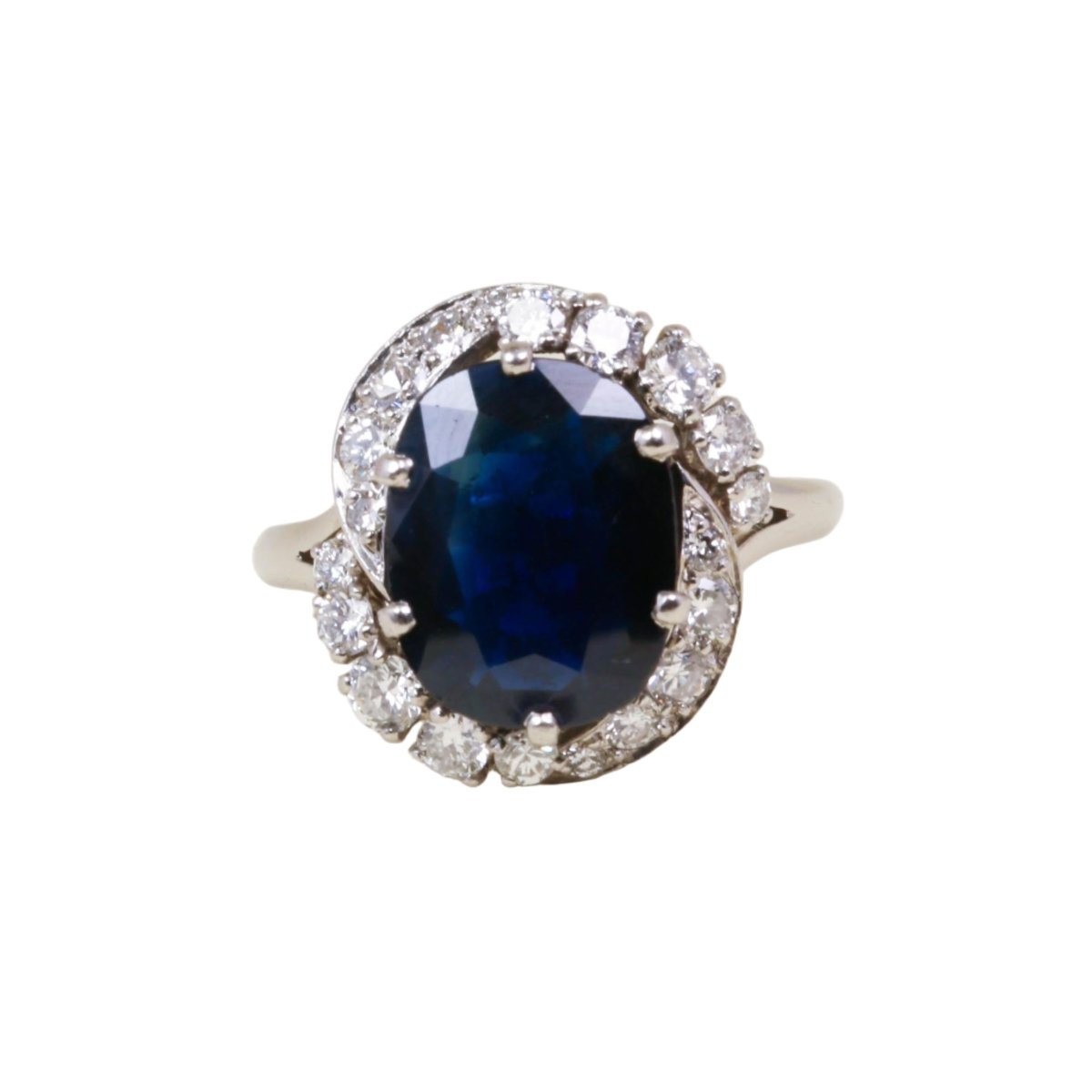 Bague Entourage MAUBOUSSIN en platine, saphir et diamants - Castafiore