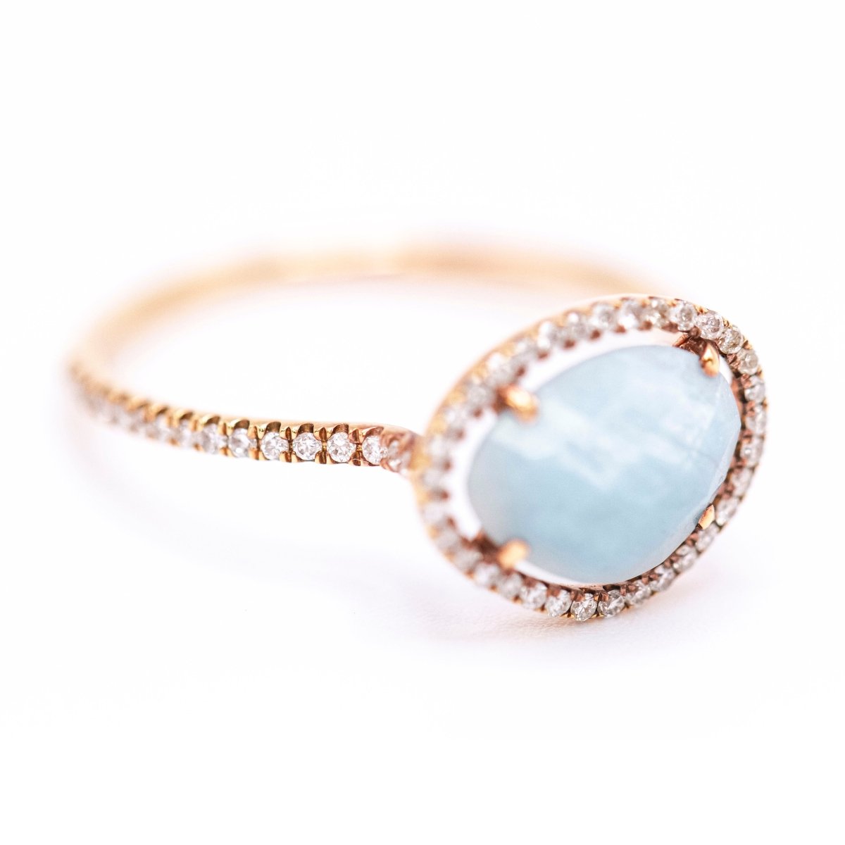 Bague Entourage MEIRAT en or jaune, aigue - marine et diamants - Castafiore