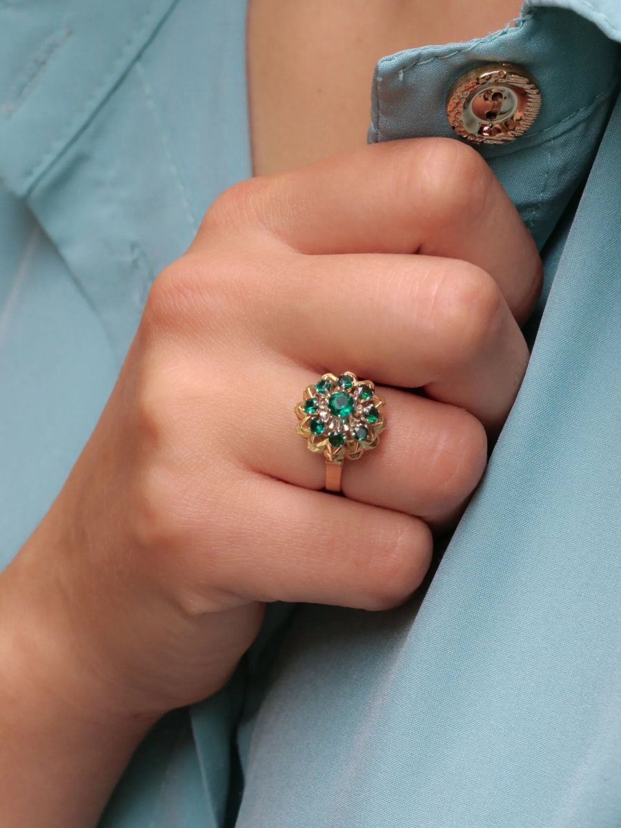 Bague étoile or jaune pierre verte - Castafiore