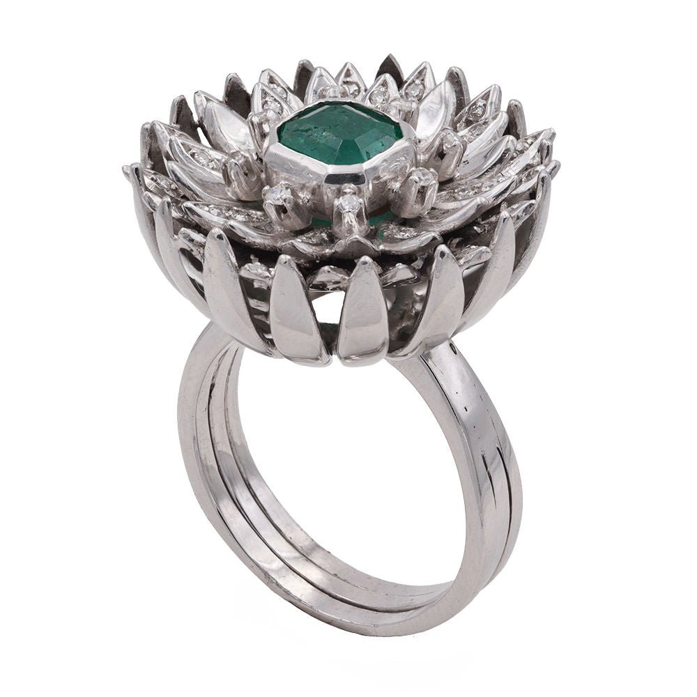 Bague Fleur en or blanc, émeraude et diamant - Castafiore