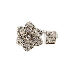 Bague Fleur en or blanc et diamants - Castafiore