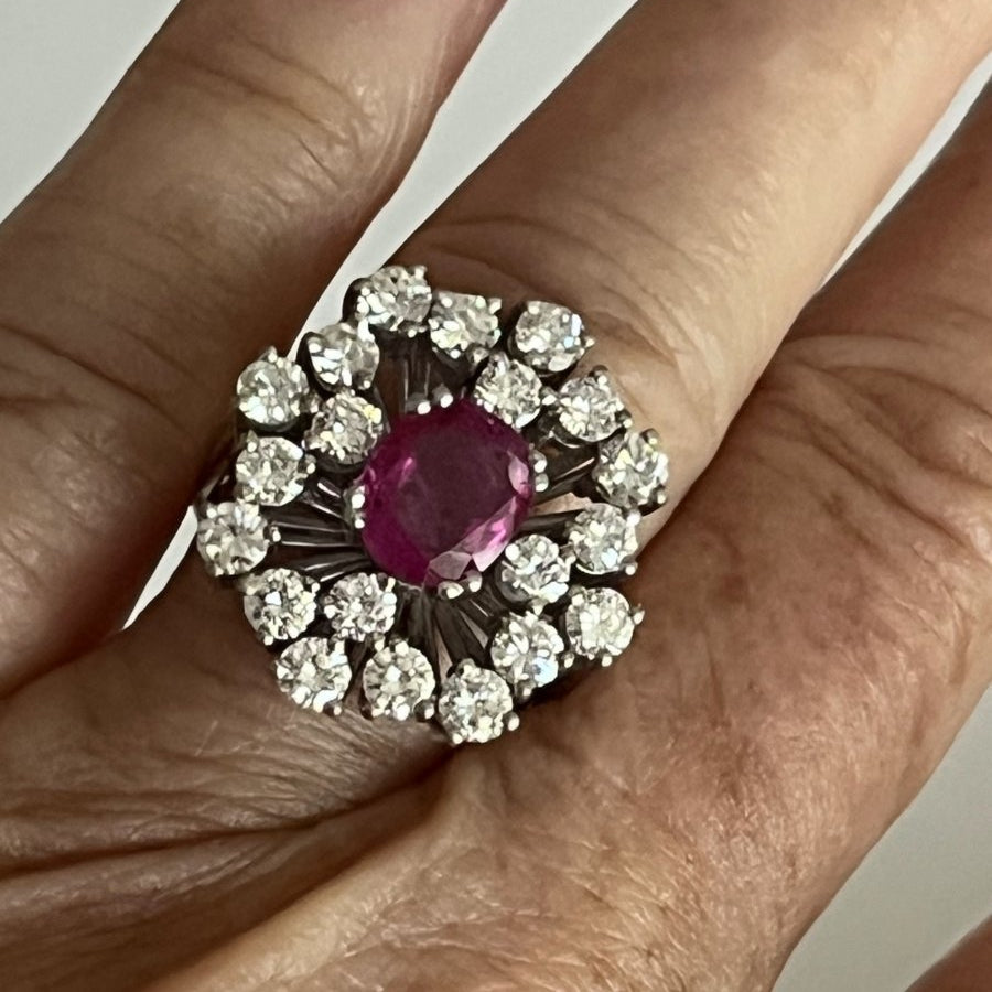 Bague FLEUR en or gris saphir rose diamants - Castafiore