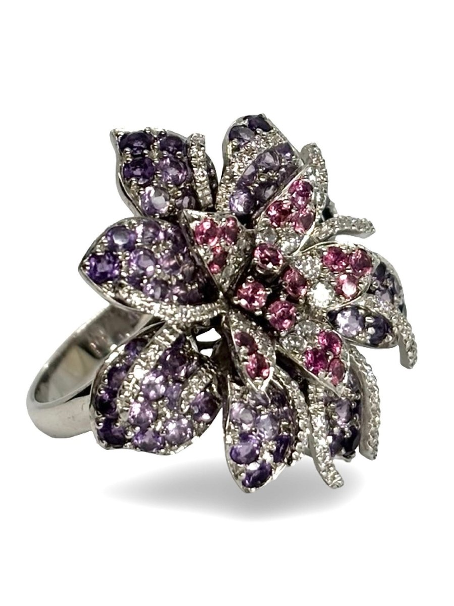 Bague fleur MATY or blanc diamants, améthystes et tourmalines - Castafiore