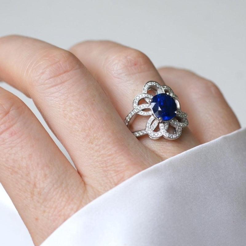 Bague Fleur Saphir de Ceylan 2.80 Cts et Diamants - Castafiore