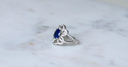 Bague Fleur Saphir de Ceylan 2.80 Cts et Diamants - Castafiore