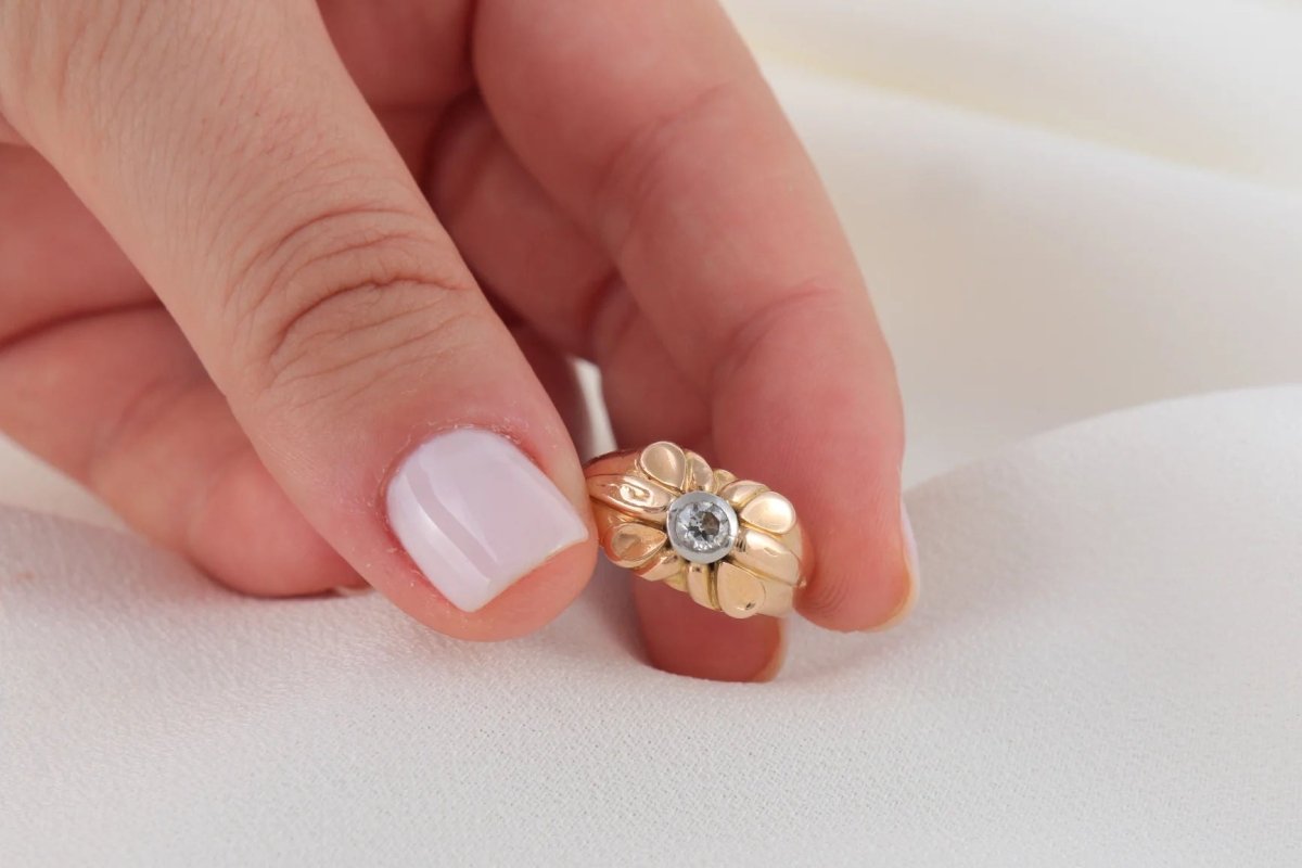 Bague fleur vintage en or et diamant taille ancienne - Castafiore