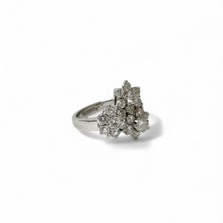 Bague "Fleurs" en or blanc et diamants - Castafiore