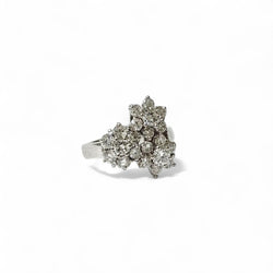 Bague "Fleurs" en or blanc et diamants - Castafiore