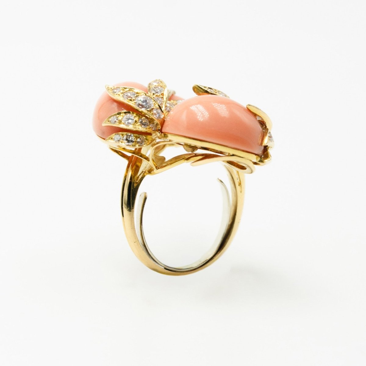 Bague FRED en or jaune, corail et diamants - Castafiore