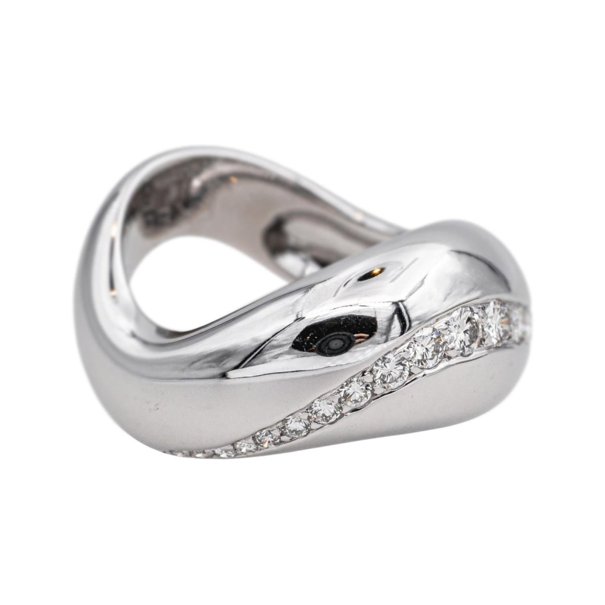 Bague FRED "Mouvementée" en or blanc et diamants - Castafiore