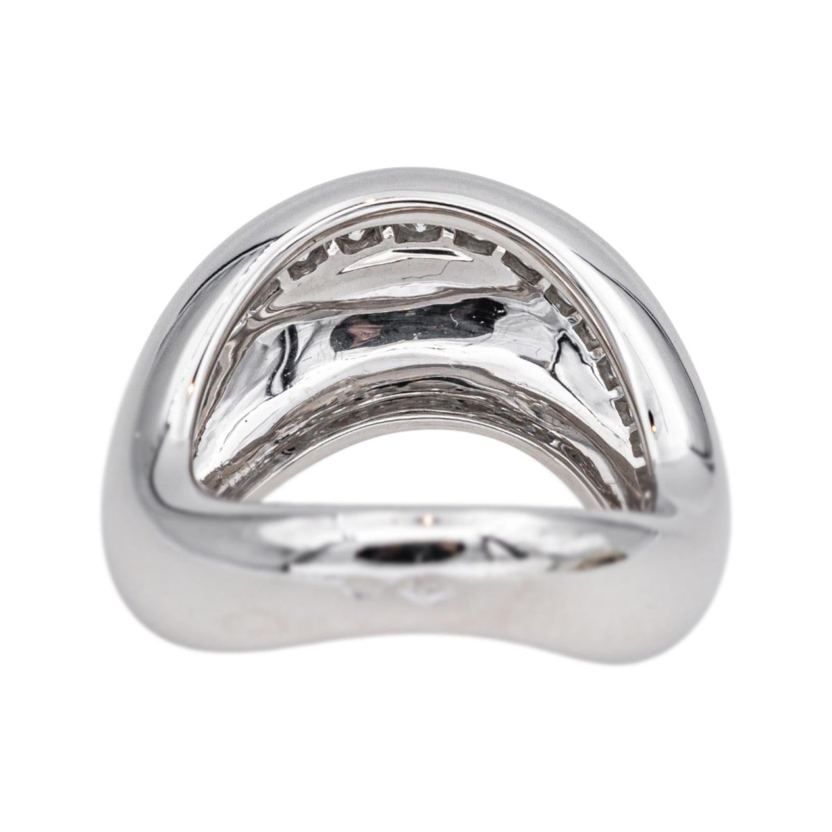 Bague FRED "Mouvementée" en or blanc et diamants - Castafiore