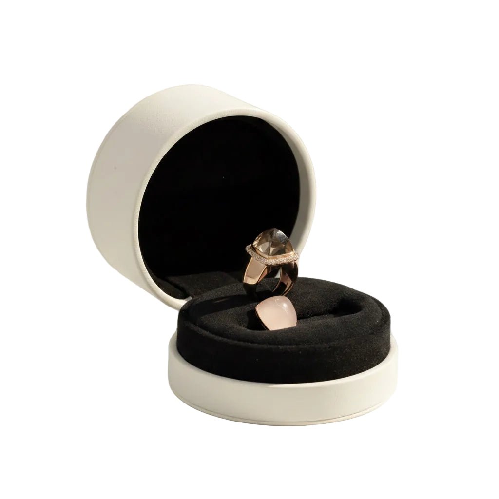 Bague FRED "Pain de sucre" en or rose, quartz et diamants - Castafiore