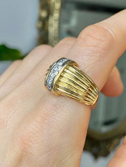 Bague godronné en or 18k et diamants - Castafiore