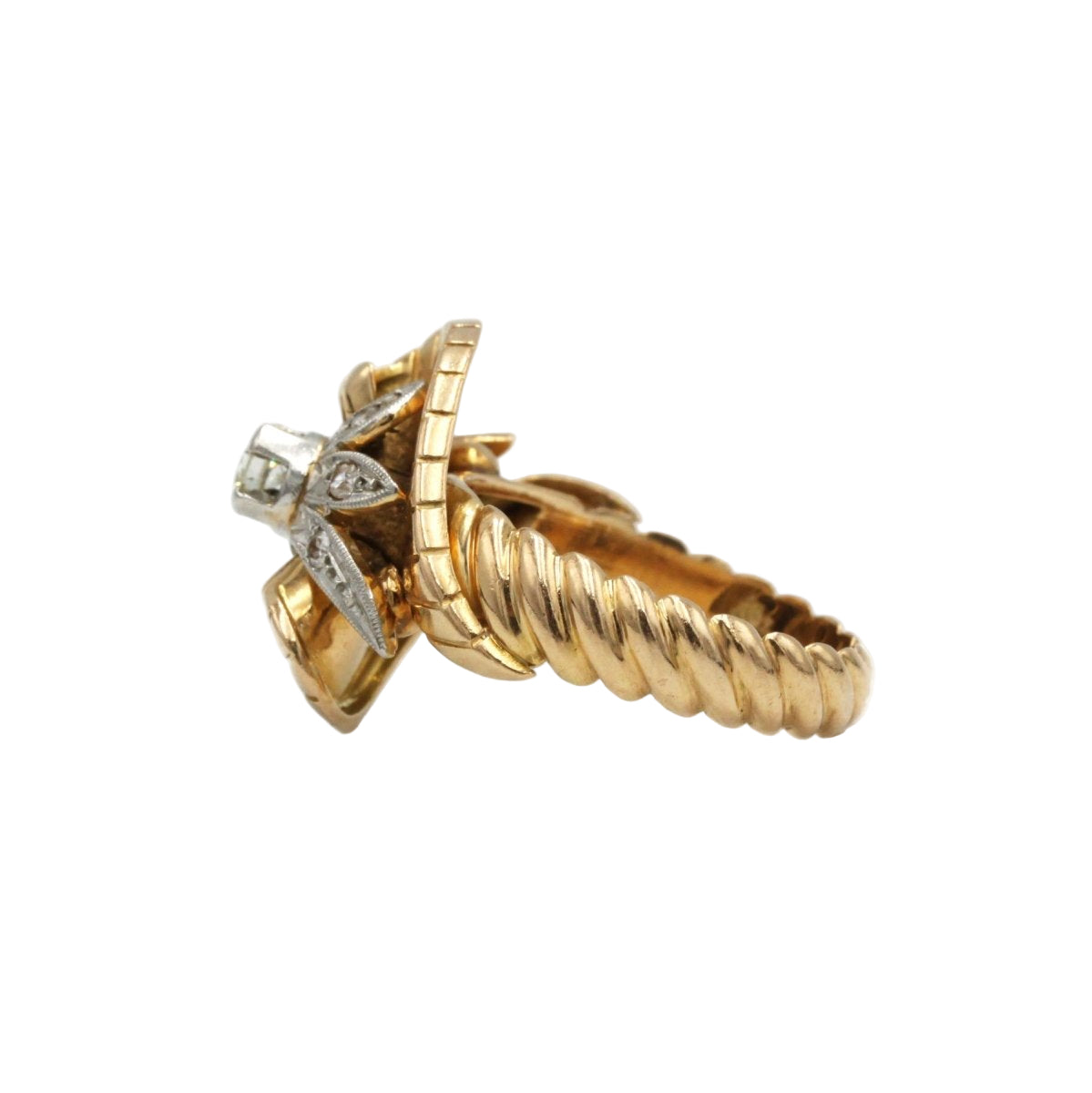 Bague Godronnée en or jaune et platine avec diamants - Castafiore