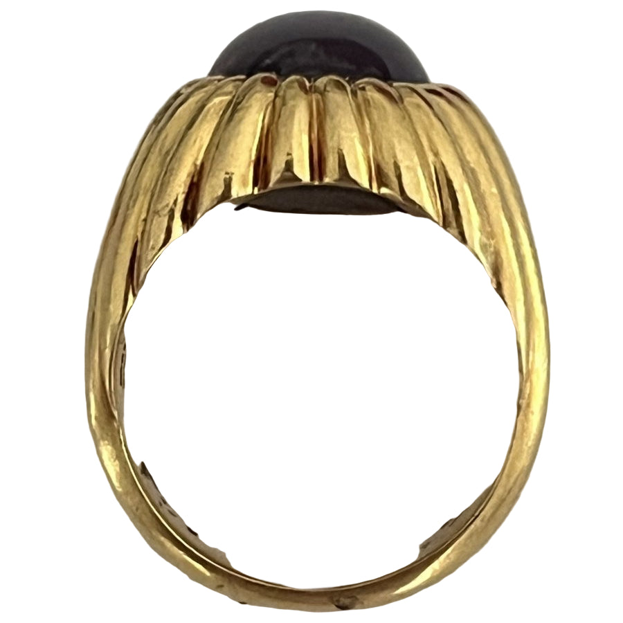 Bague Godronnée en or jaune saphir étoilé - Castafiore