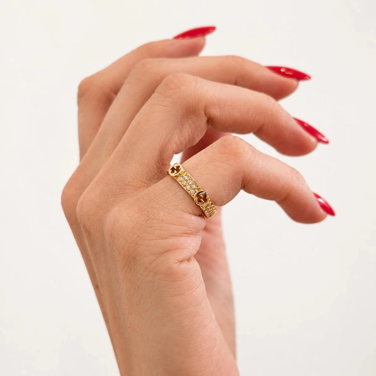 Bague GUCCI en or jaune et diamants - Castafiore