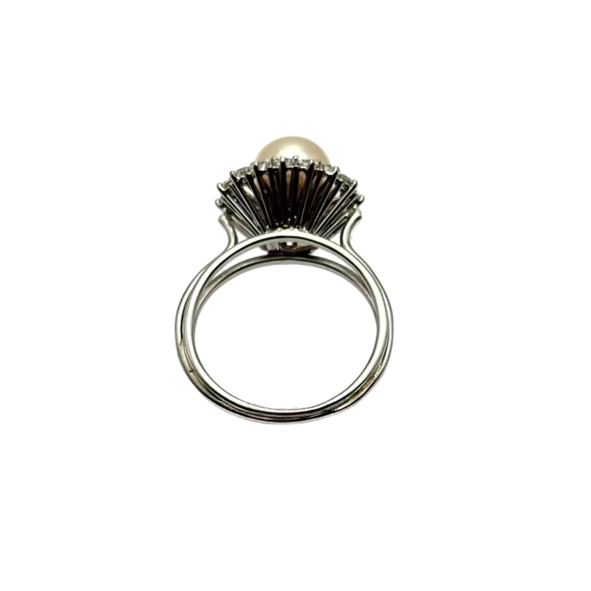 Bague Halo en on blanc, perle, et diamants - Castafiore
