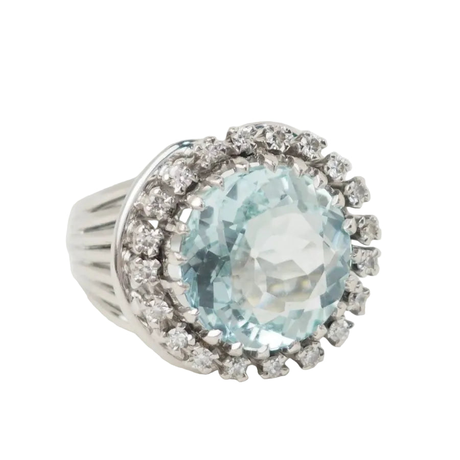 Bague importante en or blanc, platine, aigue marine et diamants - Castafiore