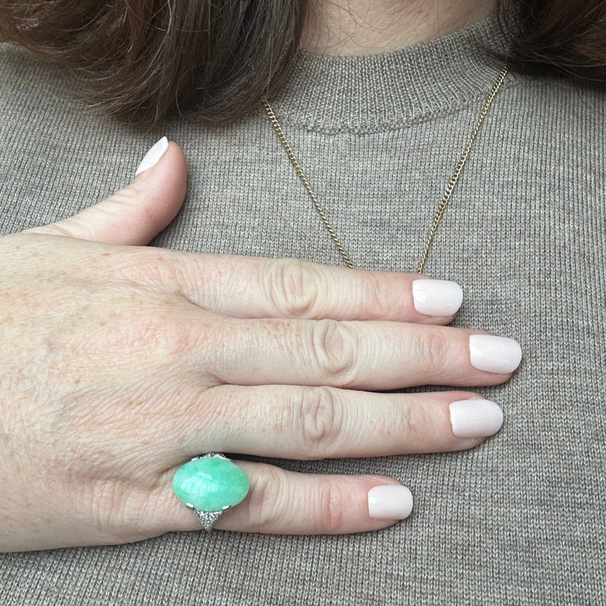 Bague jade ovale en platine et or gris - Castafiore