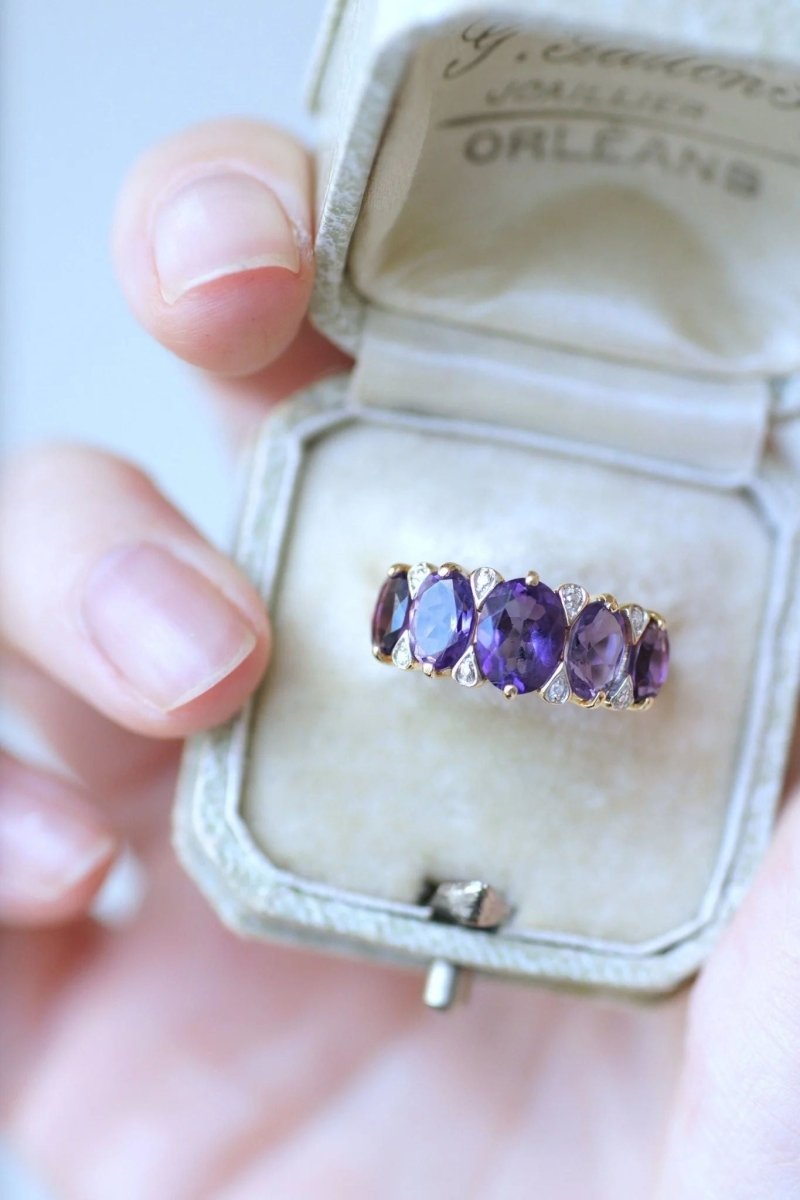 Bague jarretière améthystes et diamants - Castafiore