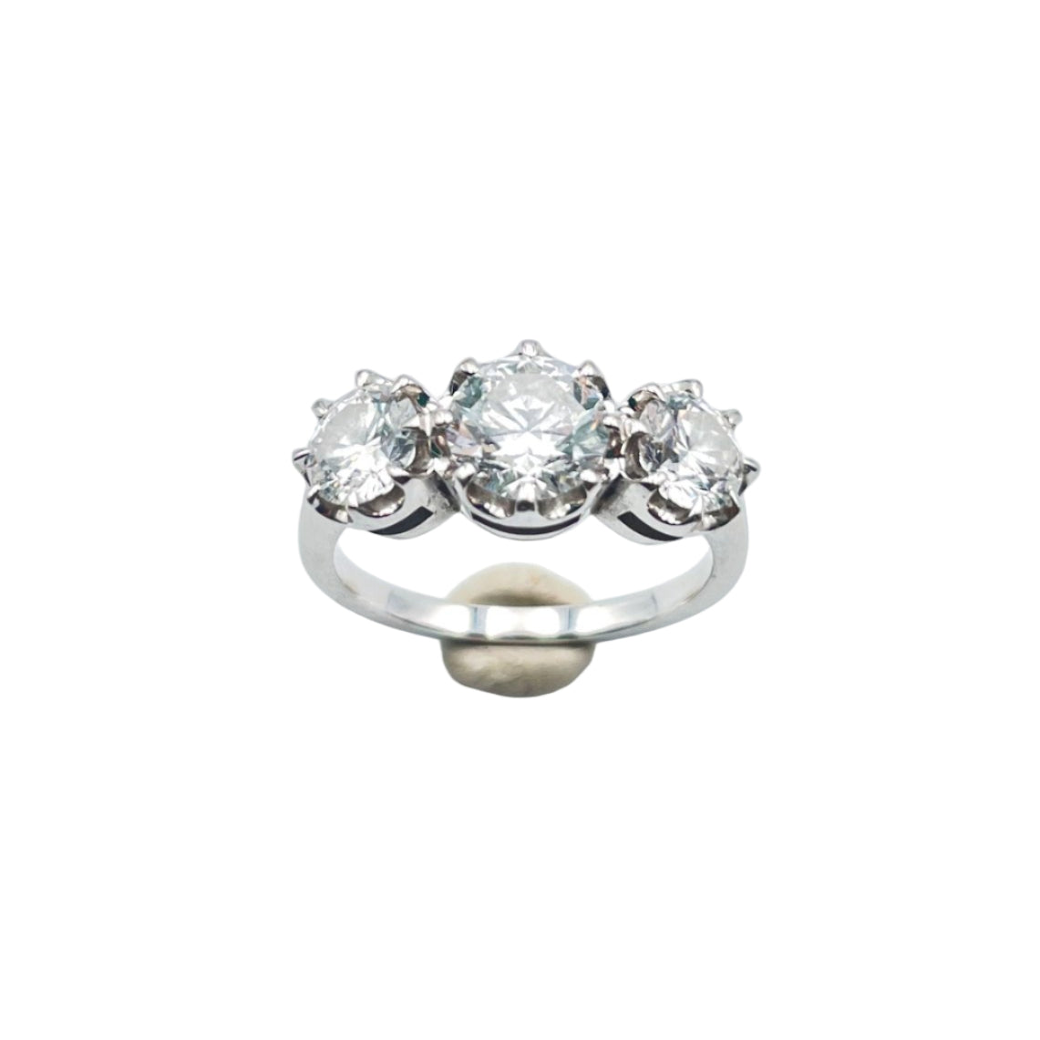 Bague JARRETIÈRE Diamants en or blanc - Castafiore