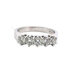 Bague Jarretière en or blanc et diamants - Castafiore