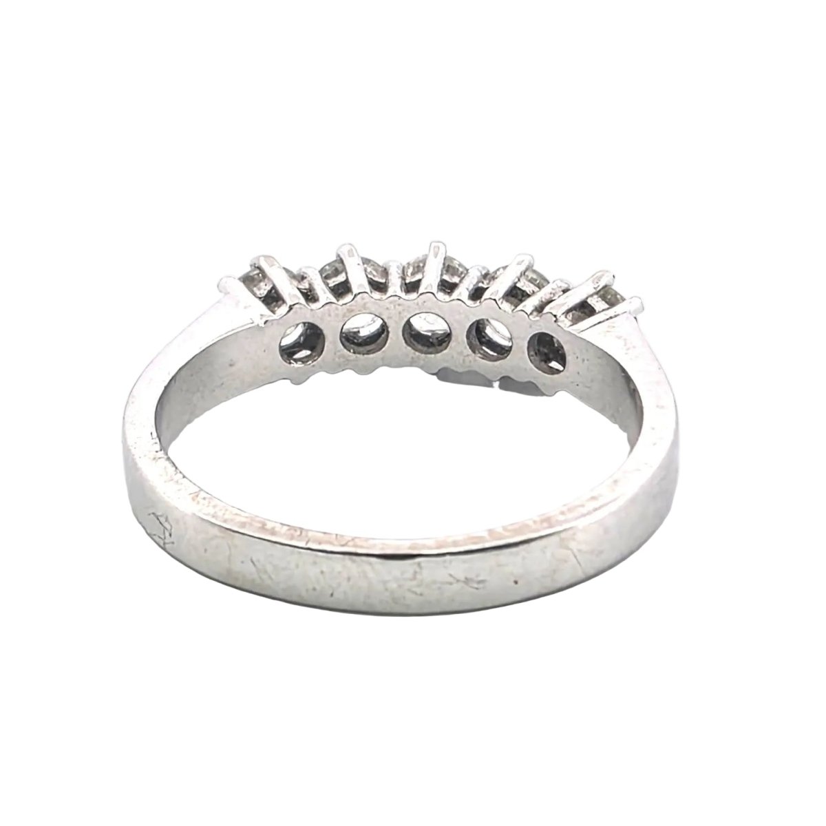 Bague Jarretière en or blanc et diamants - Castafiore