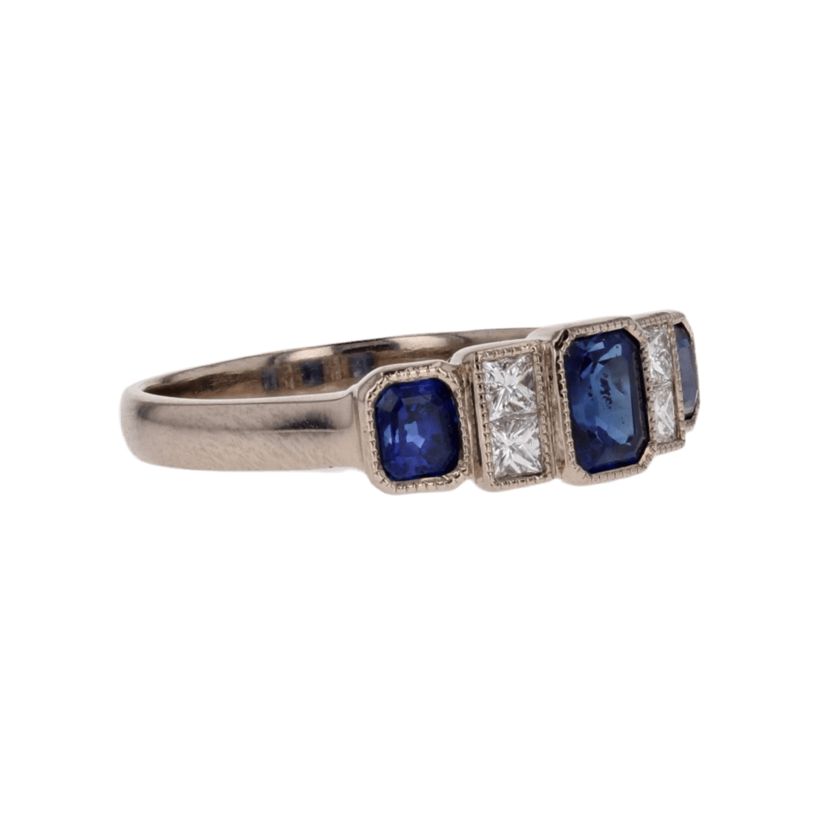 Bague Jarretière en or blanc, saphirs et diamants - Castafiore
