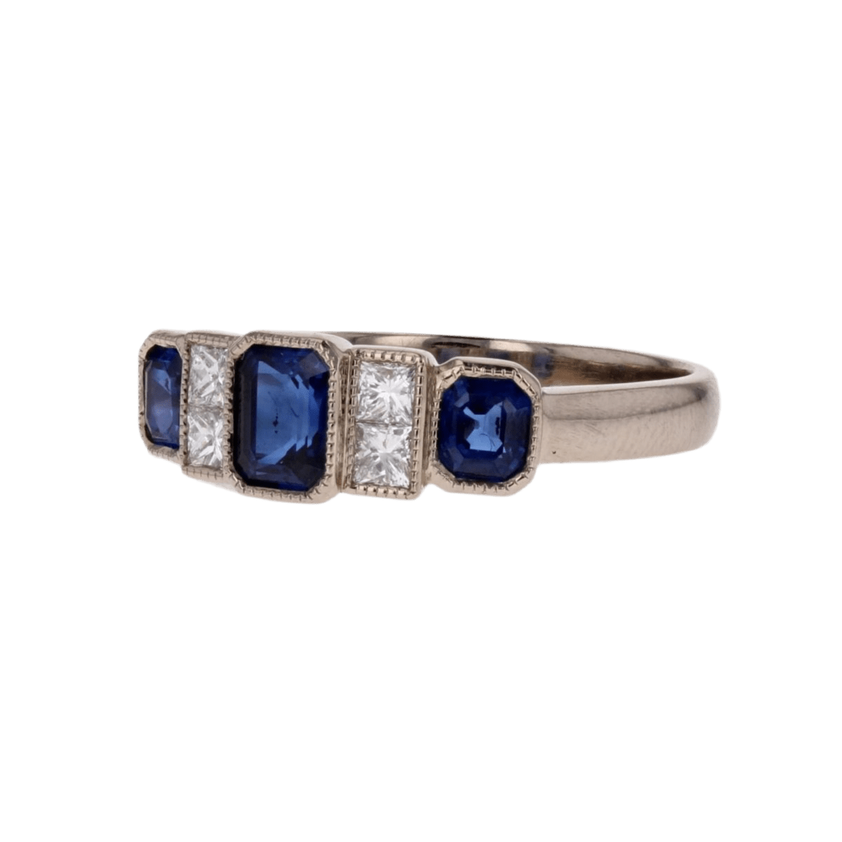 Bague Jarretière en or blanc, saphirs et diamants - Castafiore