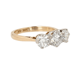 Bague Jarretière en or jaune, platine et diamants - Castafiore