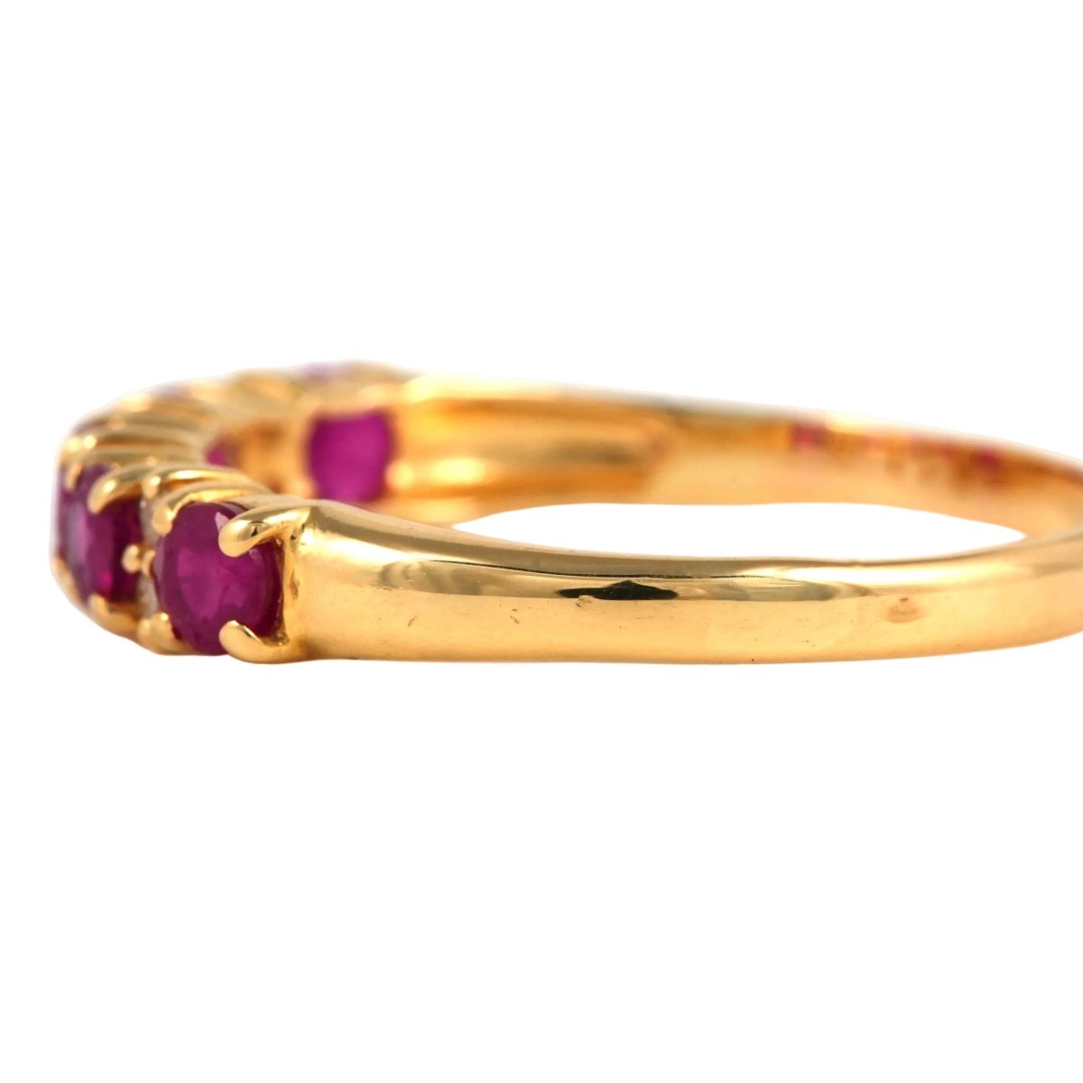 Bague Jarretière en or jaune, rubis et diamants - Castafiore