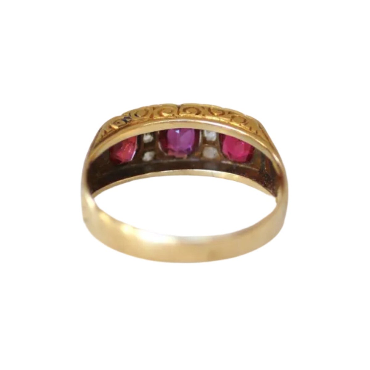 Bague Jarretière en or jaune, rubis, spinelles et diamants - Castafiore