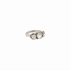 Bague jarretière en platine et diamant - Castafiore