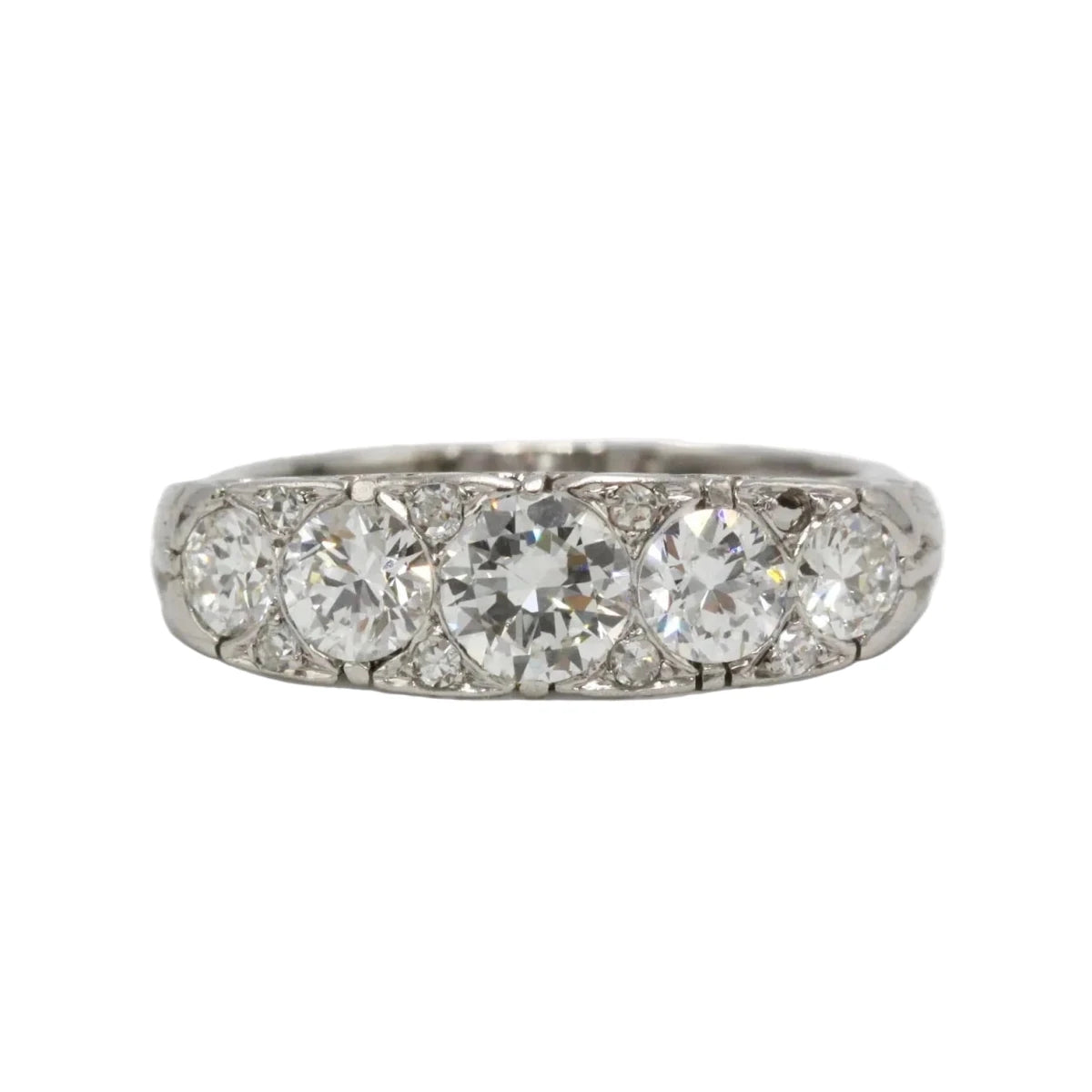 Bague Jarretière en platine et diamants - Castafiore