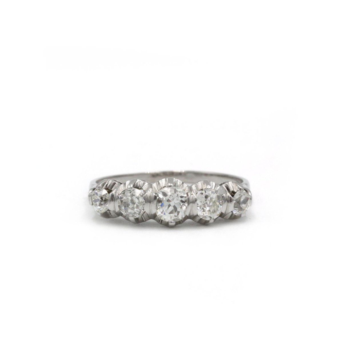 Bague Jarretière en platine et diamants - Castafiore